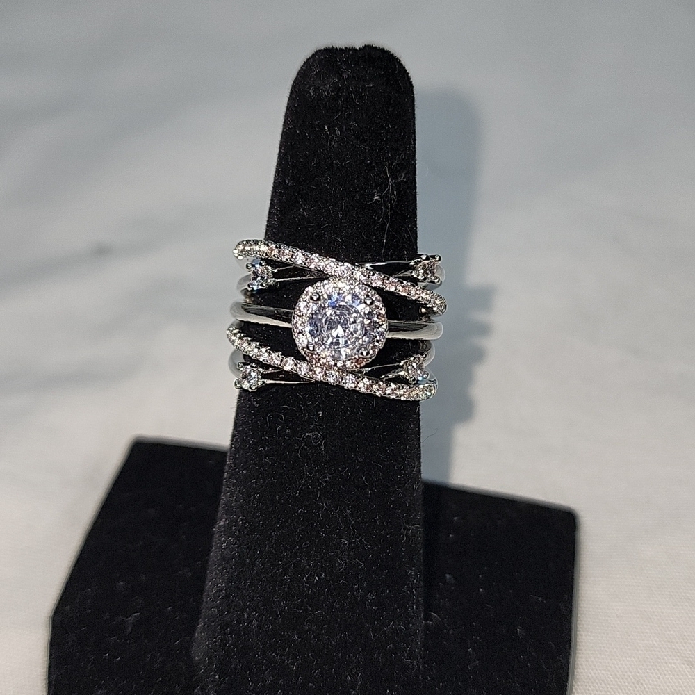INFINITY DIAMOND RING🎄 - Picture 4 of 11